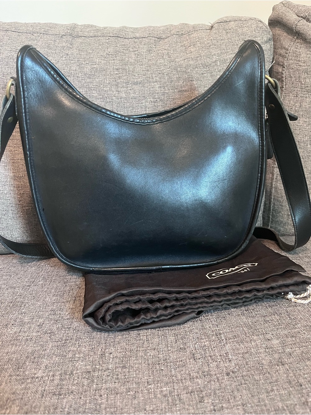 Vintage Coach USA Made Black Leather Hobo Shoulder Bag 80s/90s